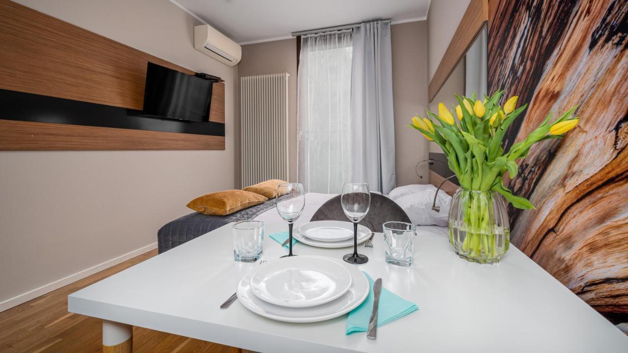 Apartamenty Sun & Snow 19 Dzielnica With Free Parking Warschau Buitenkant foto